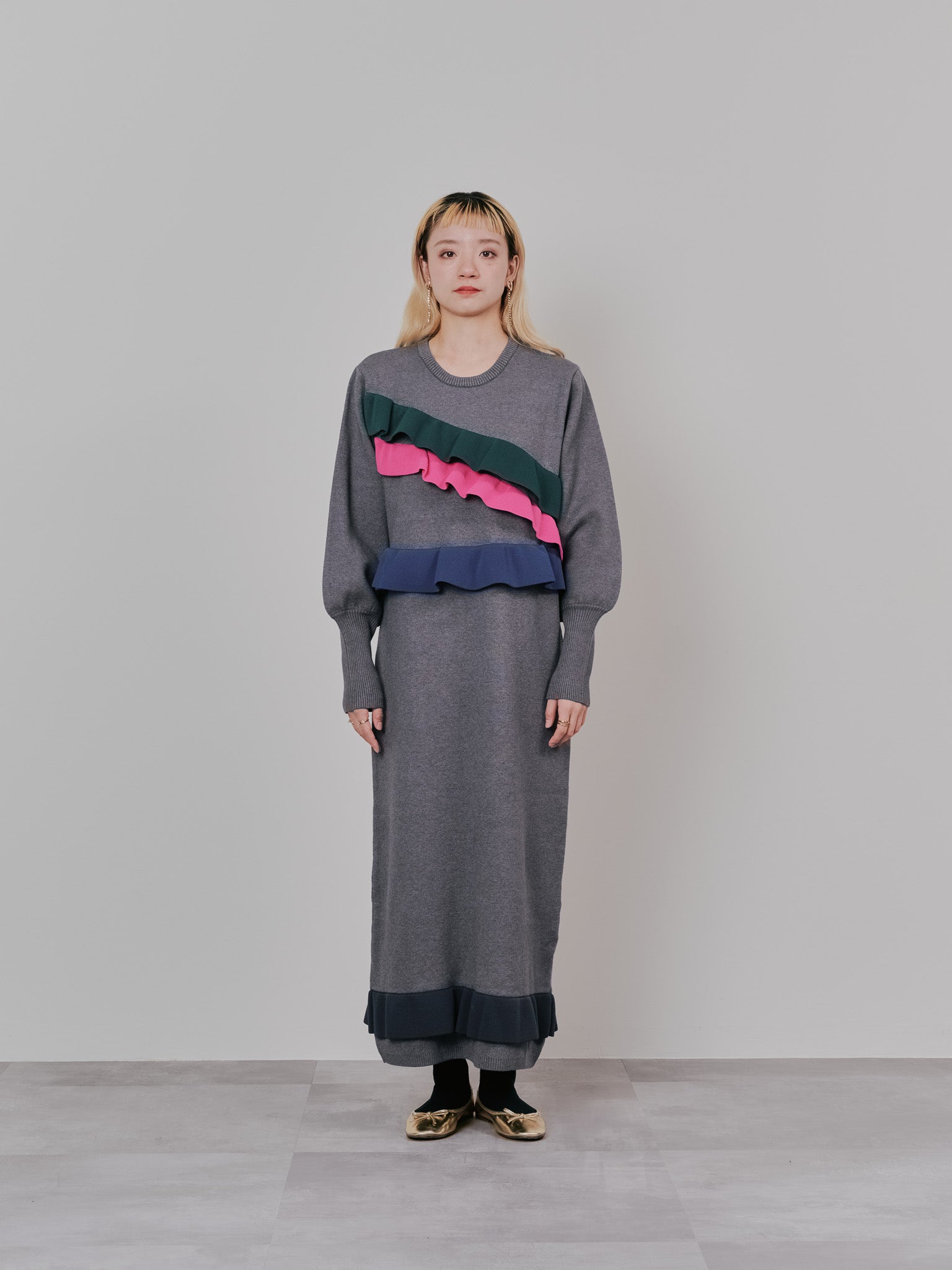 配色フリルティアードニットワンピース [601411] charcoal