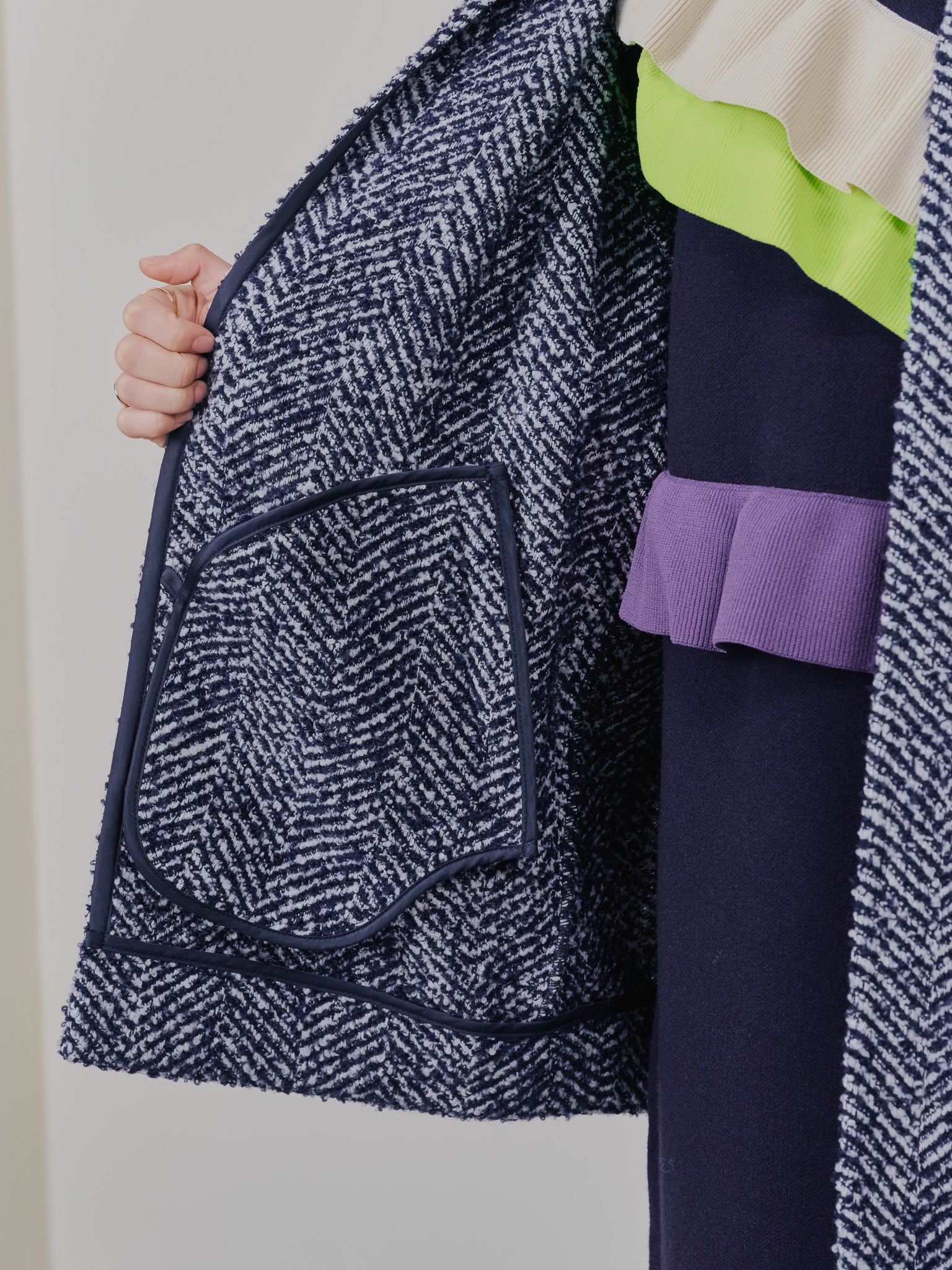 【-PRE SALE- 12/15 18:00まで!!】バックタックヘリンボーンツィードコーディガン [605561] blue