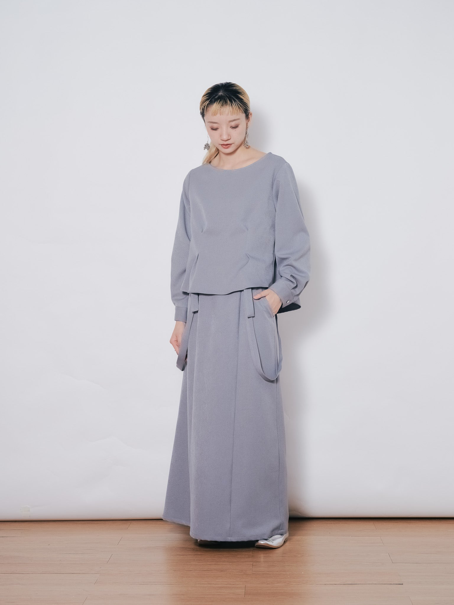 【-PRE SALE- 12/15 18:00まで!!】ウエストタックウールライクツイルトップス [608327] grey
