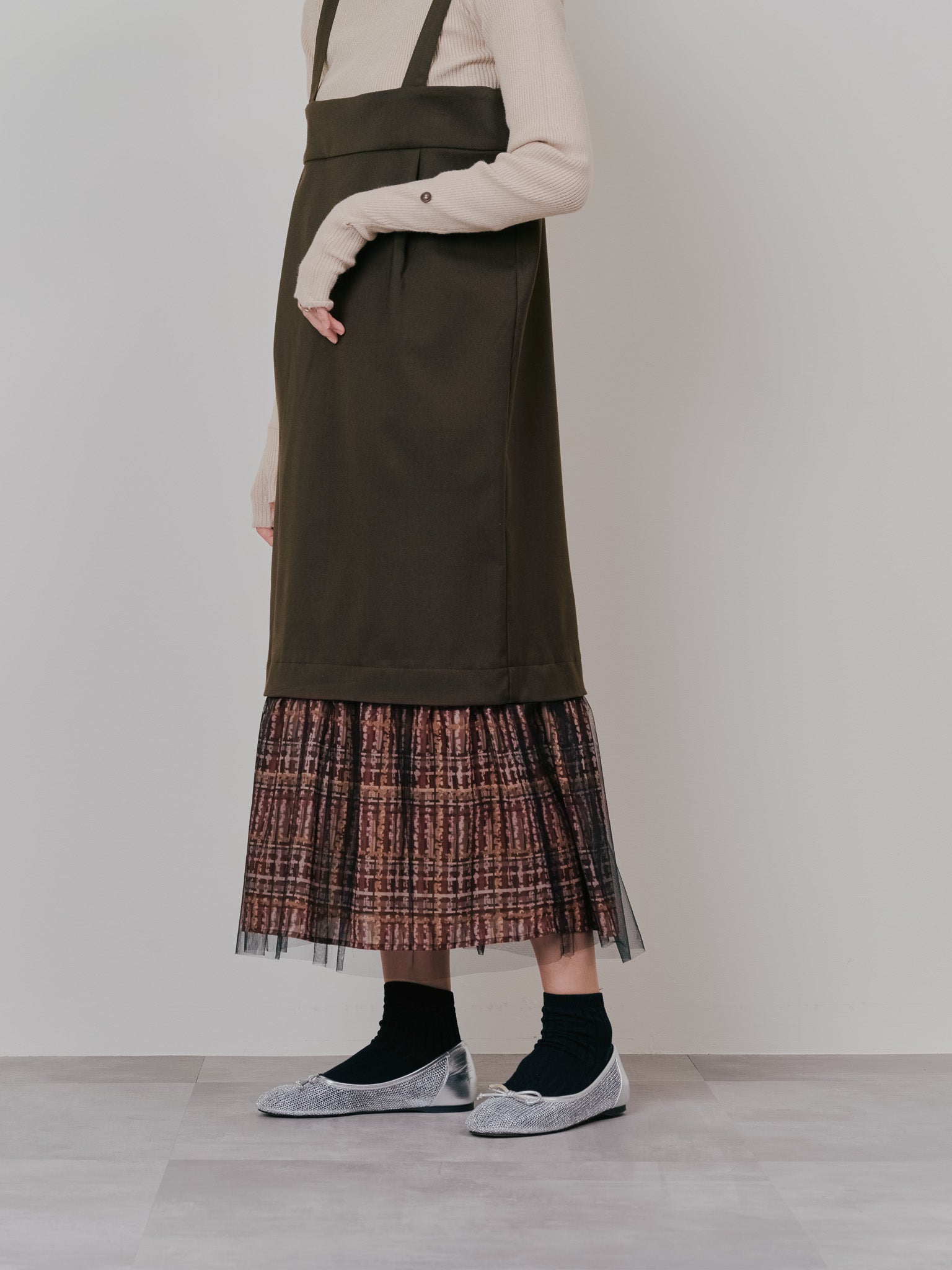 【-PRE SALE- 12/15 18:00まで!!】ヘムチェックサスペンダー付スカート [603341] brown