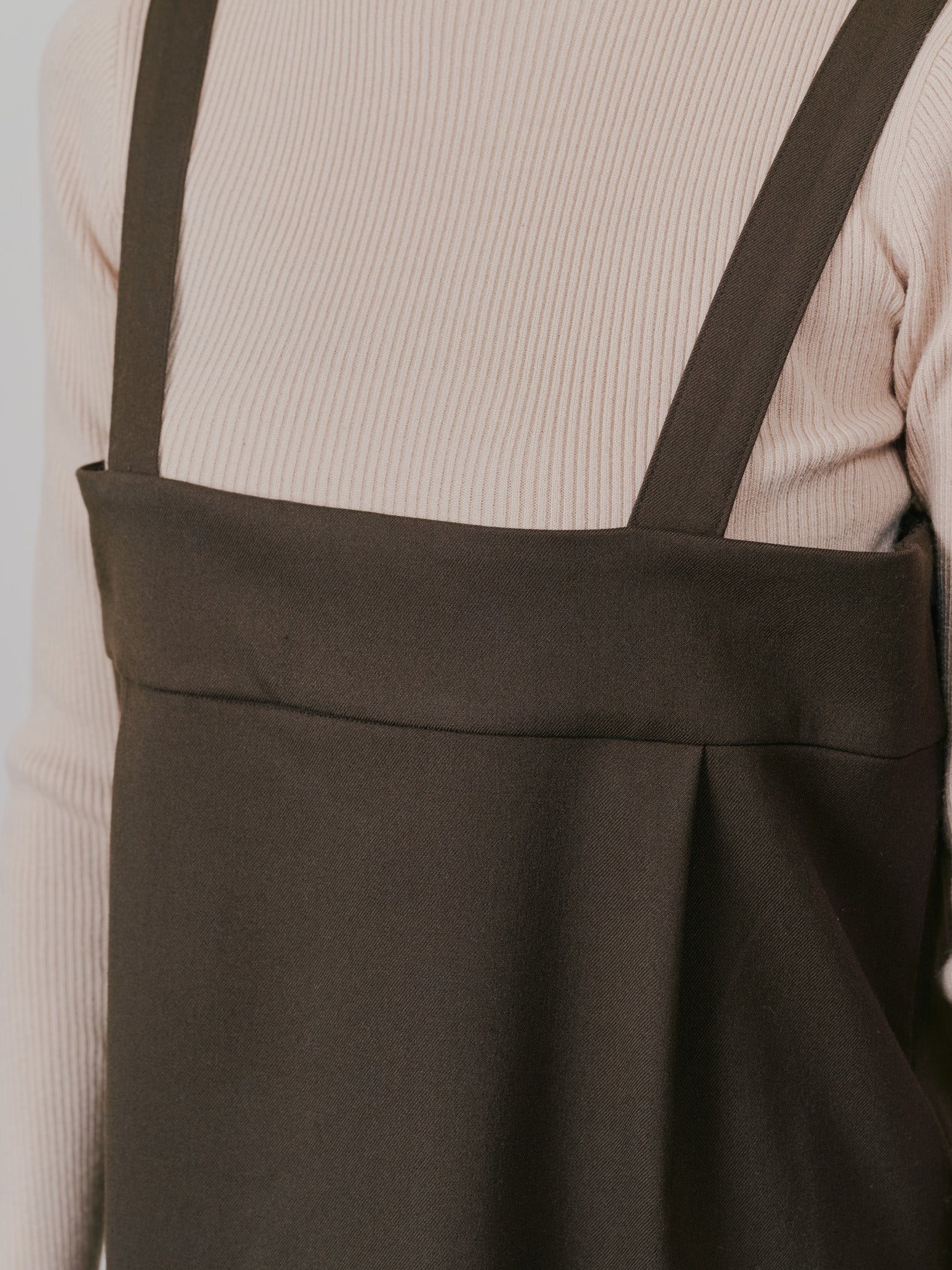 【-PRE SALE- 12/15 18:00まで!!】ヘムチェックサスペンダー付スカート [603341] brown