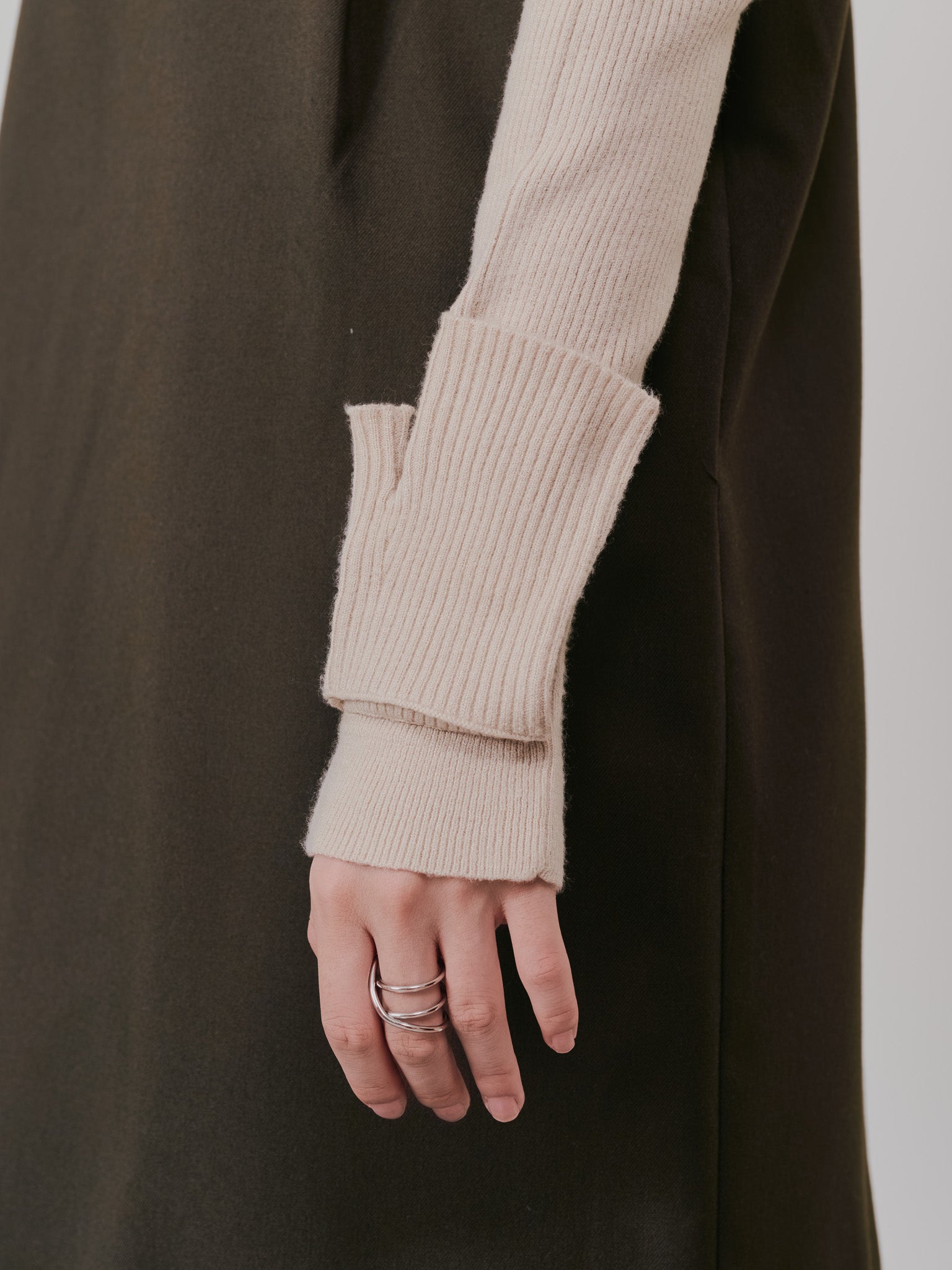 リブボトルネックニットトップス [601447] light beige