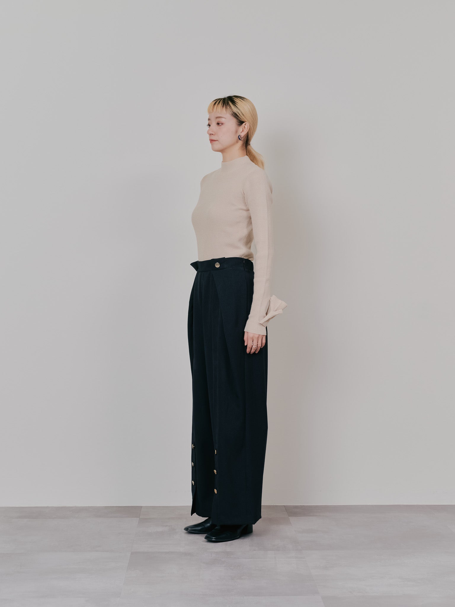 リブボトルネックニットトップス [601447] light beige