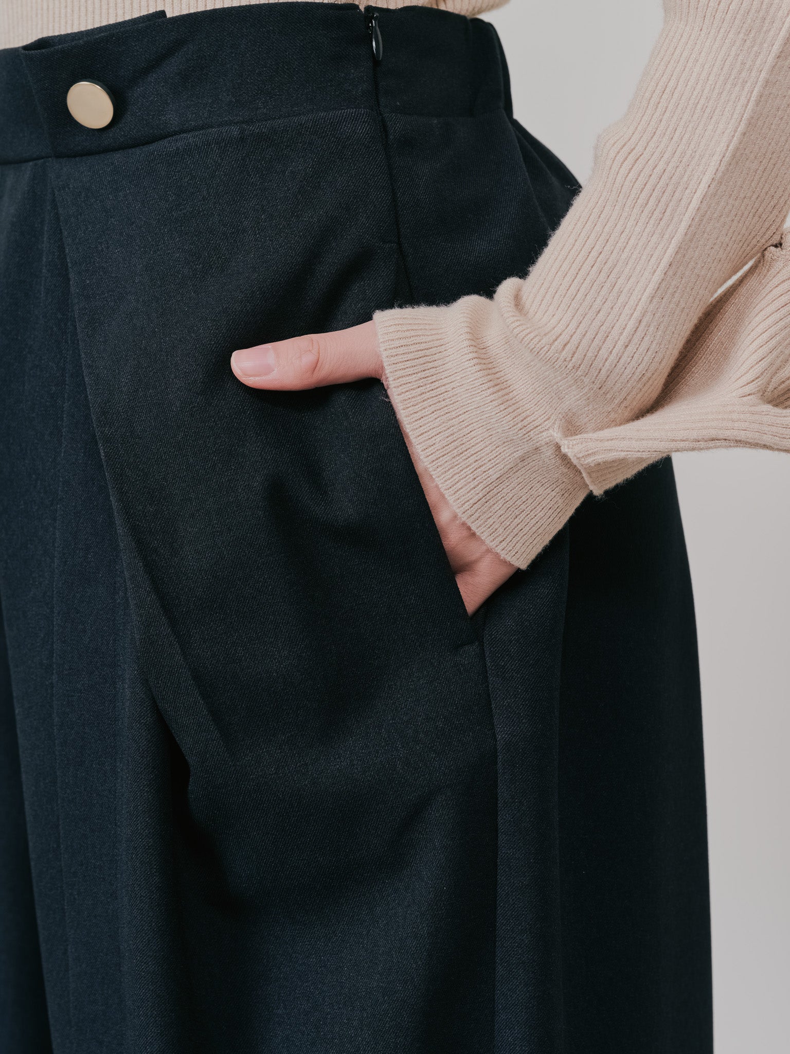 【SALE】ウエストボタンタックワイドパンツ [608319] black