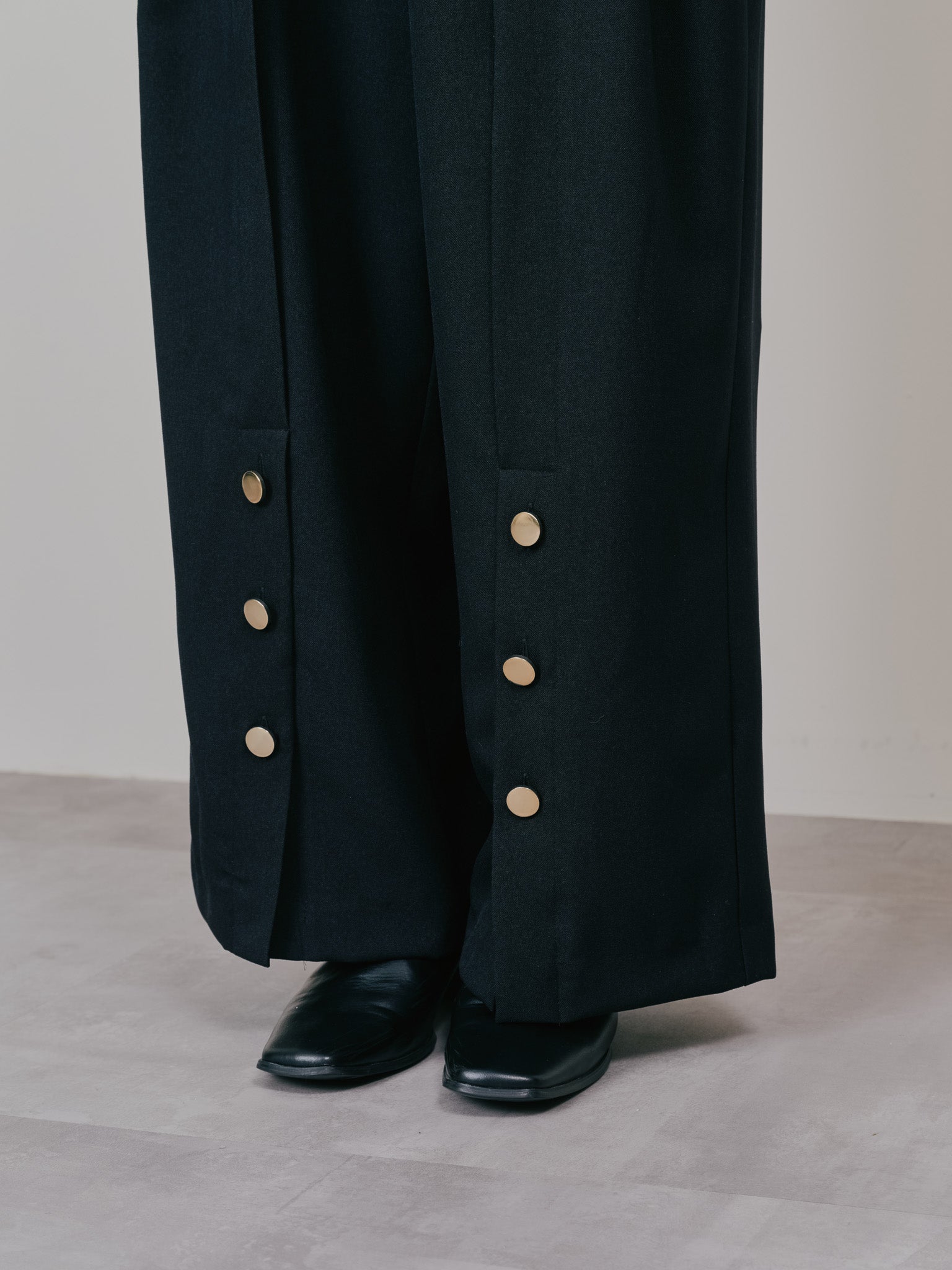 【SALE】ウエストボタンタックワイドパンツ [608319] black
