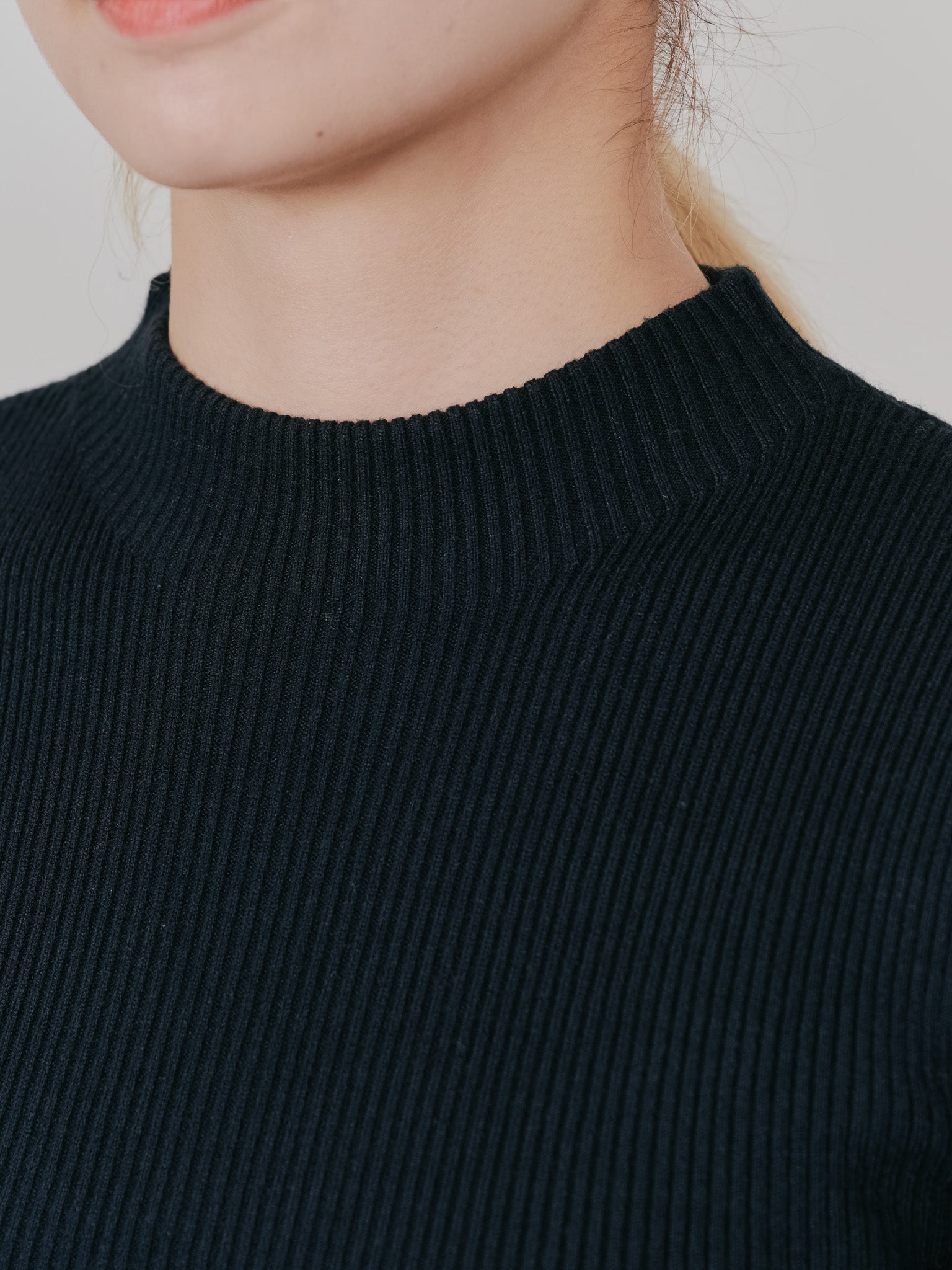 リブボトルネックニットトップス [601447] black
