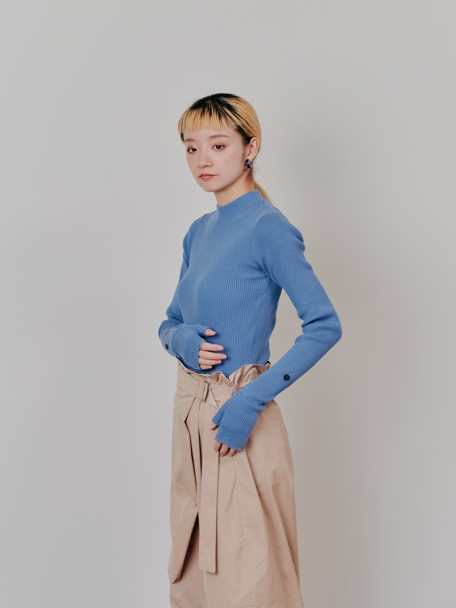 リブボトルネックニットトップス [601447] sax