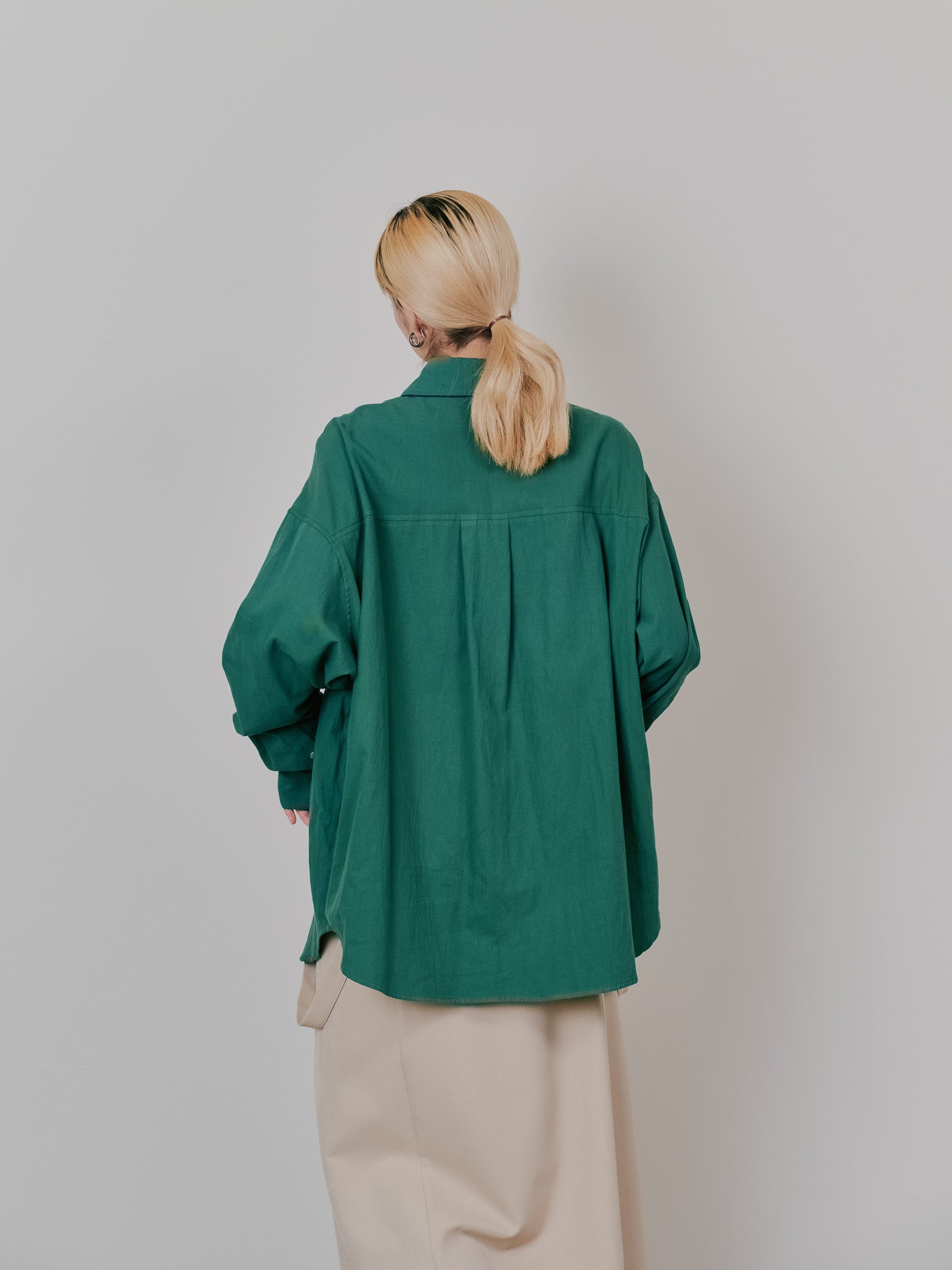 【-PRE SALE- 12/15 18:00まで!!】バタフライカラーウエスタンライクシャツ [601451] green