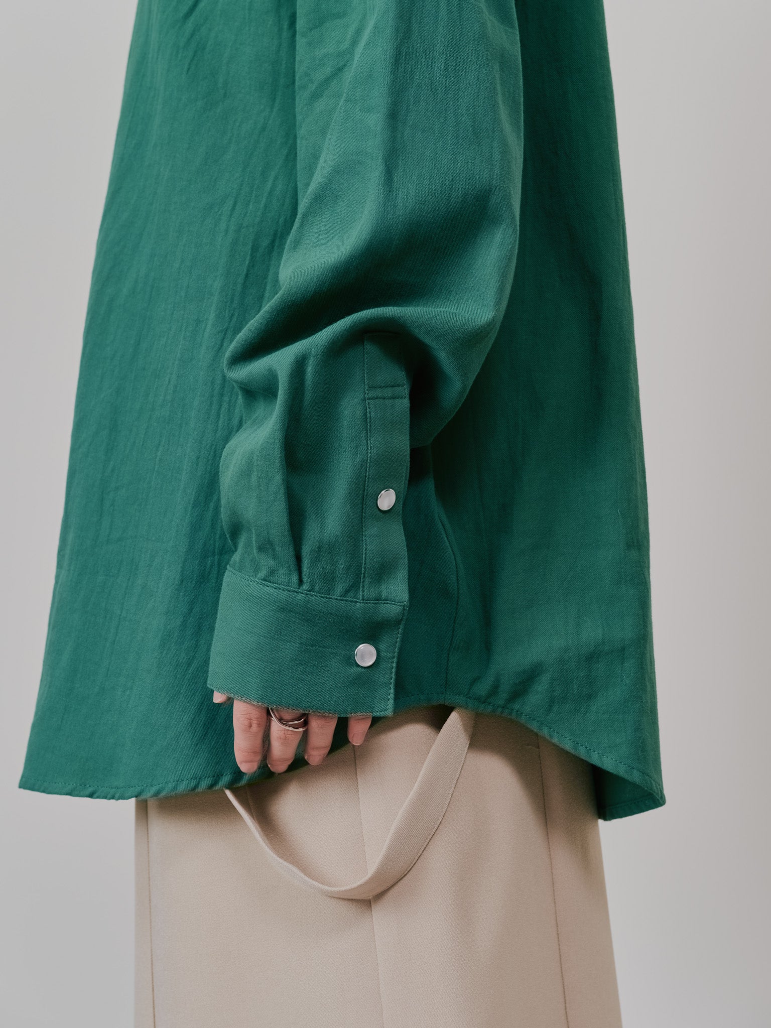 【-PRE SALE- 12/15 18:00まで!!】バタフライカラーウエスタンライクシャツ [601451] green