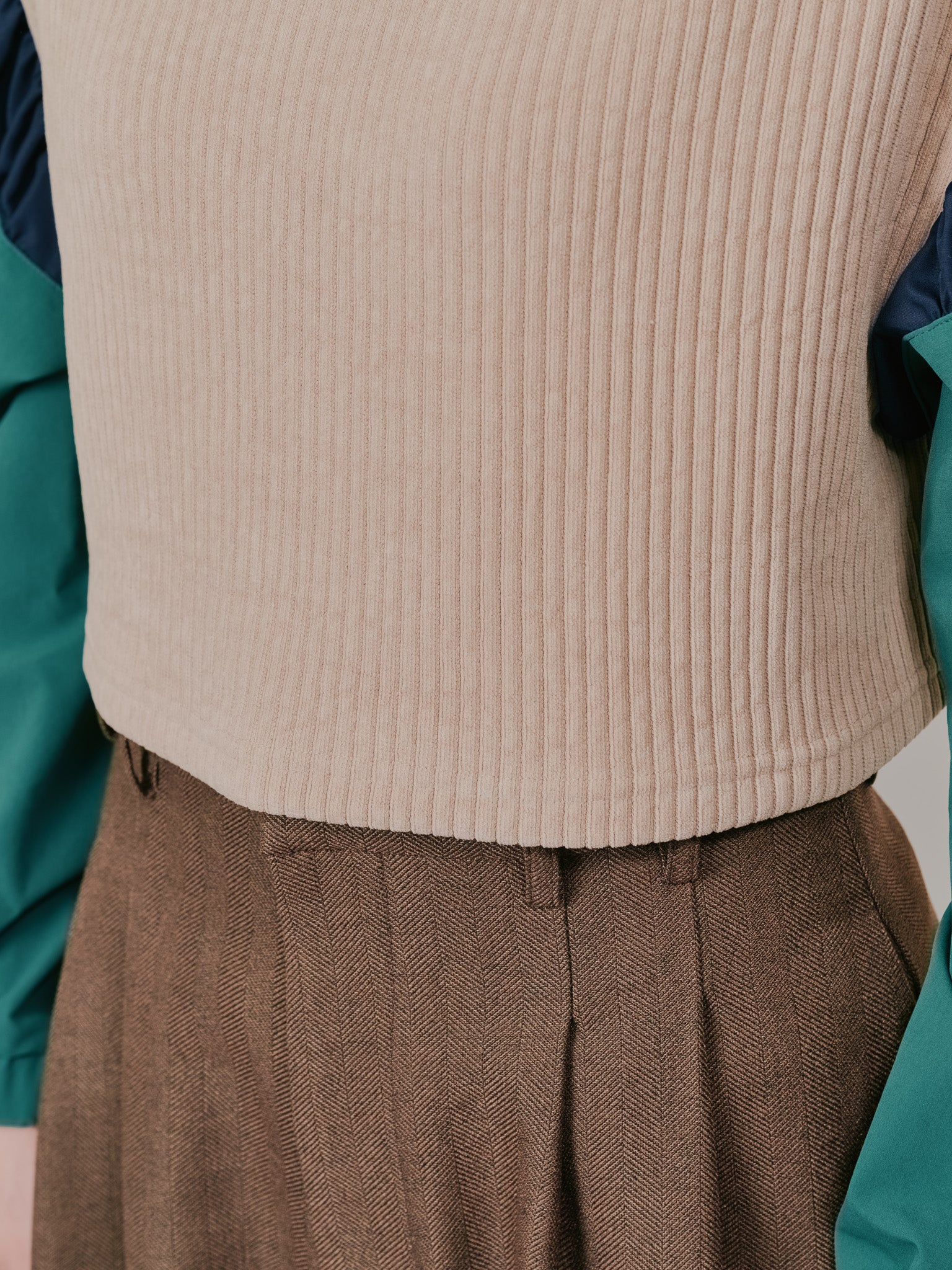 【-PRE SALE- 12/15 18:00まで!!】MA-1 スリーブコーデュロイライクニットソー [608316] beige