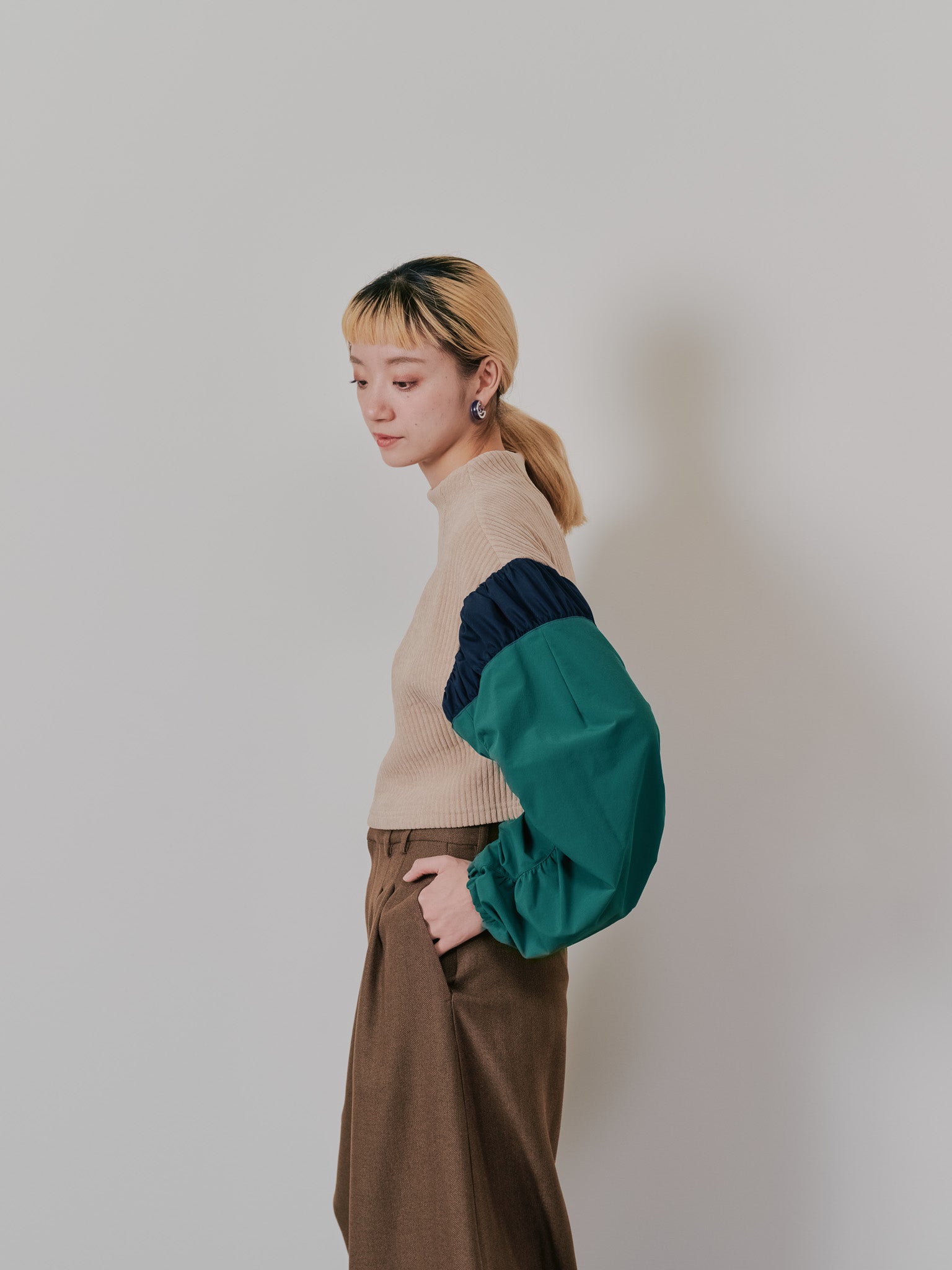 【-PRE SALE- 12/15 18:00まで!!】MA-1 スリーブコーデュロイライクニットソー [608316] beige