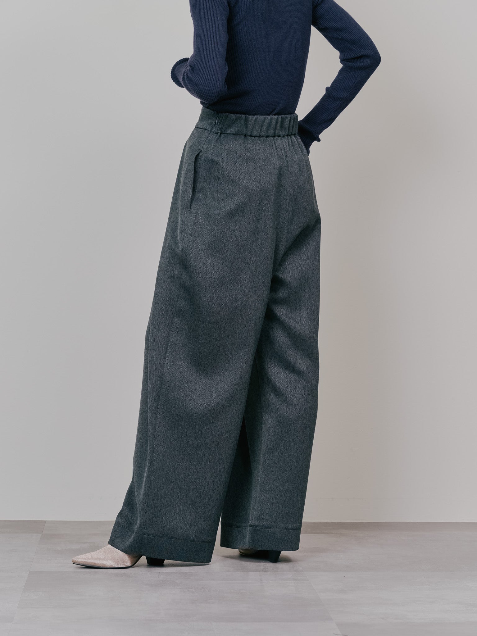 【SALE】フロントリボンワイドタックパンツ [603330] charcoal