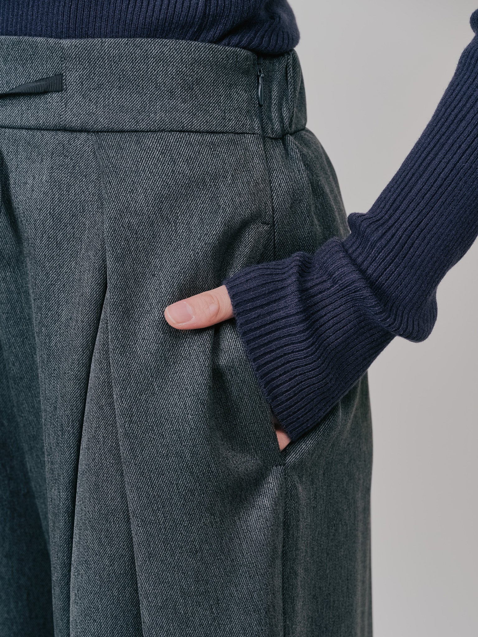 【SALE】フロントリボンワイドタックパンツ [603330] charcoal