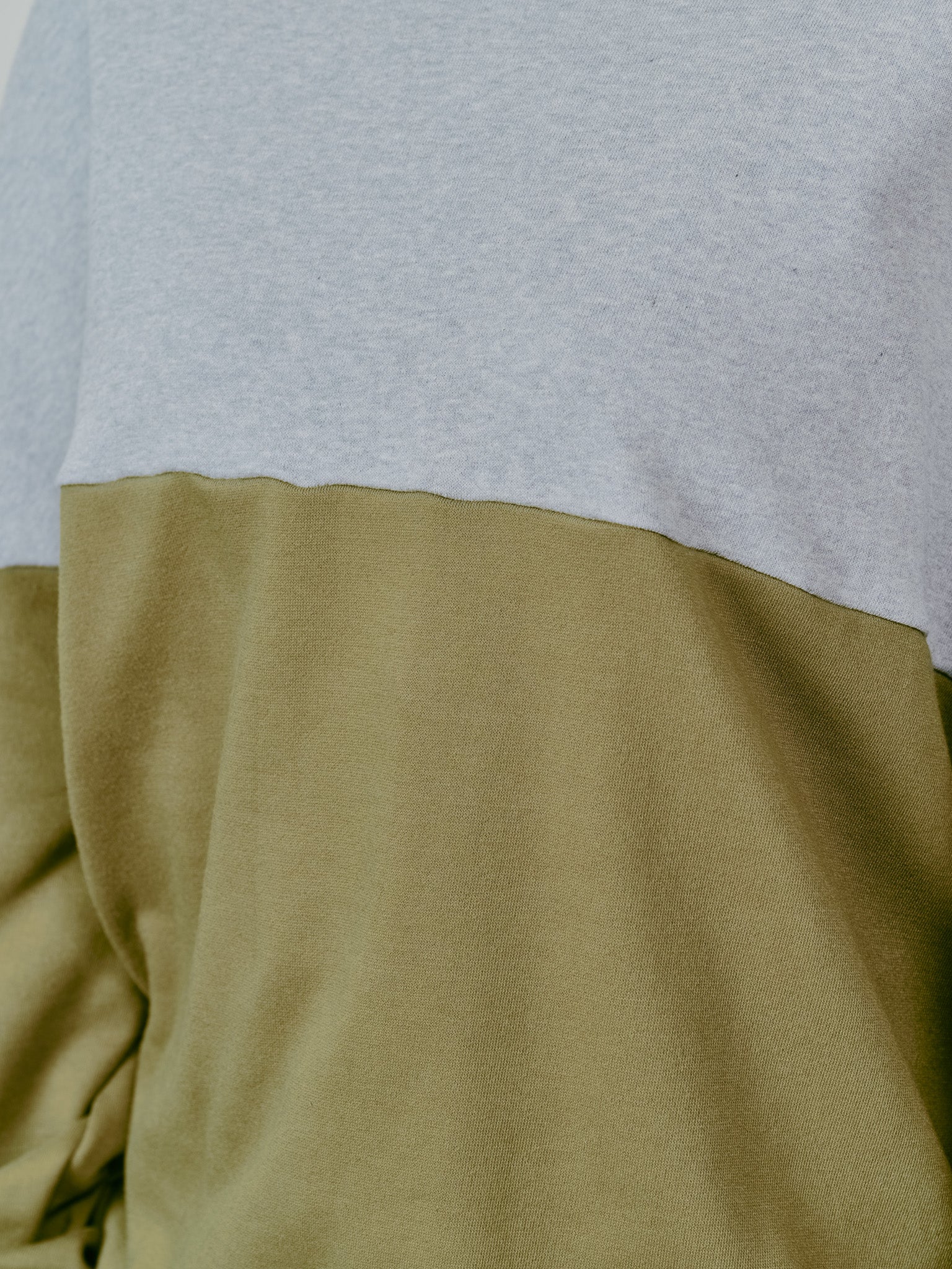 【SALE】配色スウェットギャザートップス [601449] khaki