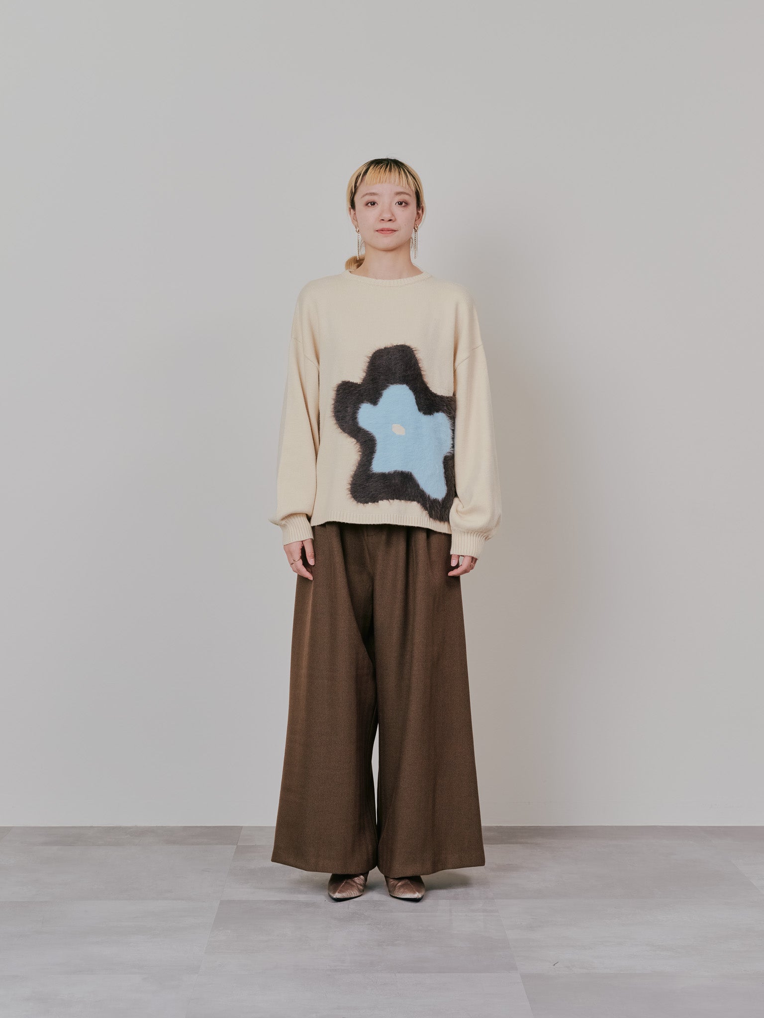 【SALE】フラワーモチーフニットトップス [601408] ecru