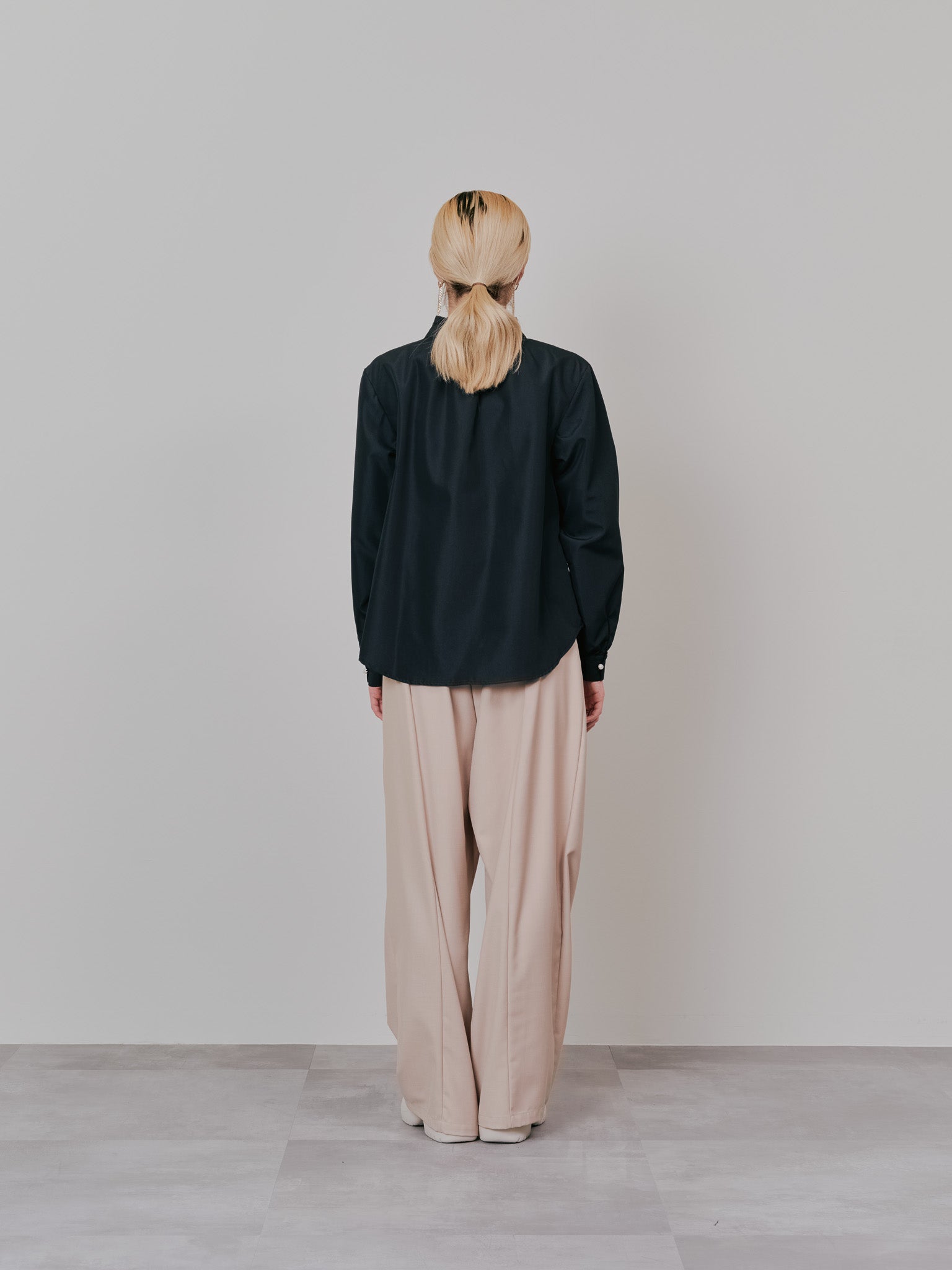 【-PRE SALE- 12/15 18:00まで!!】マーベストライクタックボリュームパンツ [601376] beige