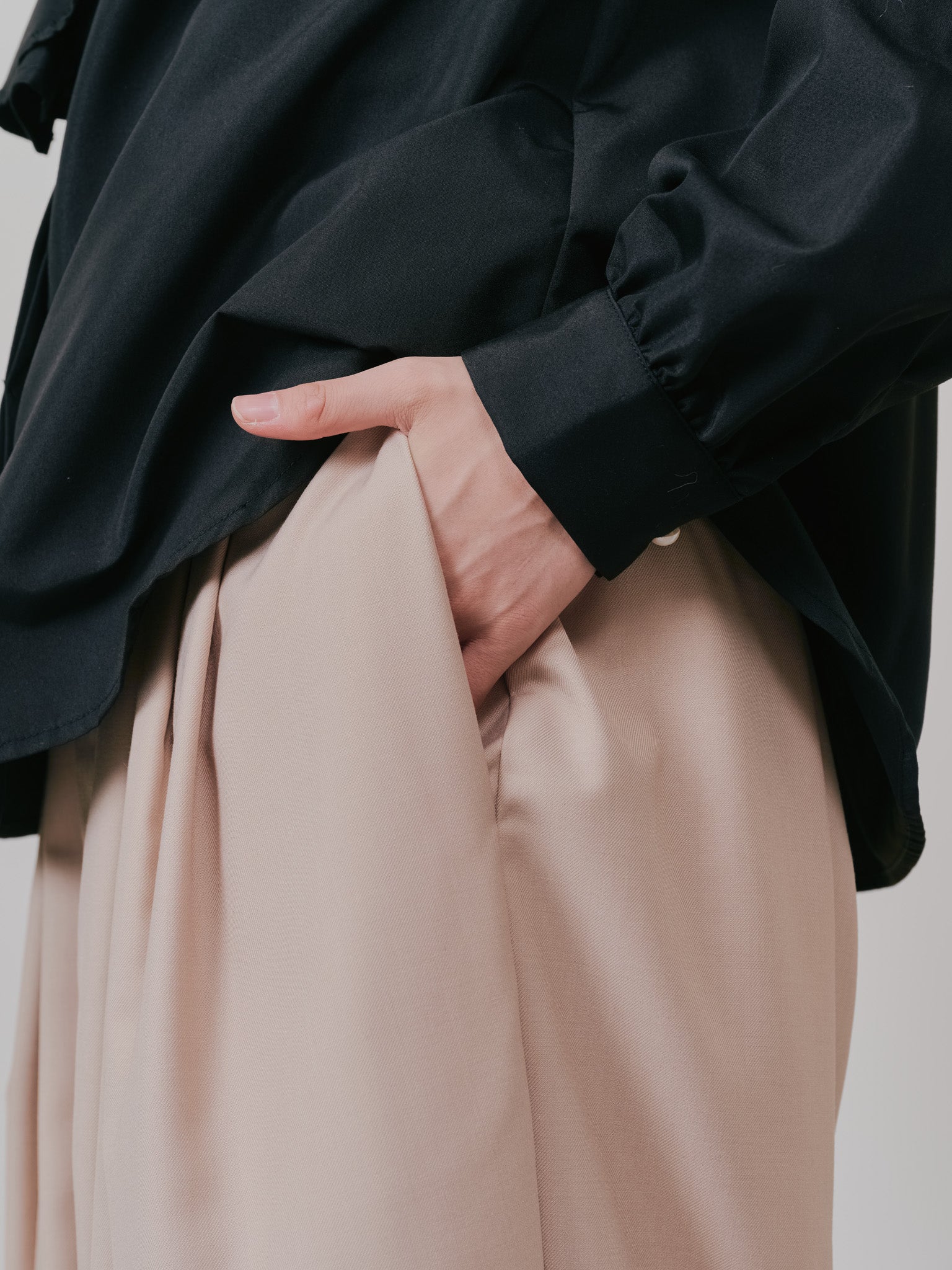 【-PRE SALE- 12/15 18:00まで!!】マーベストライクタックボリュームパンツ [601376] beige