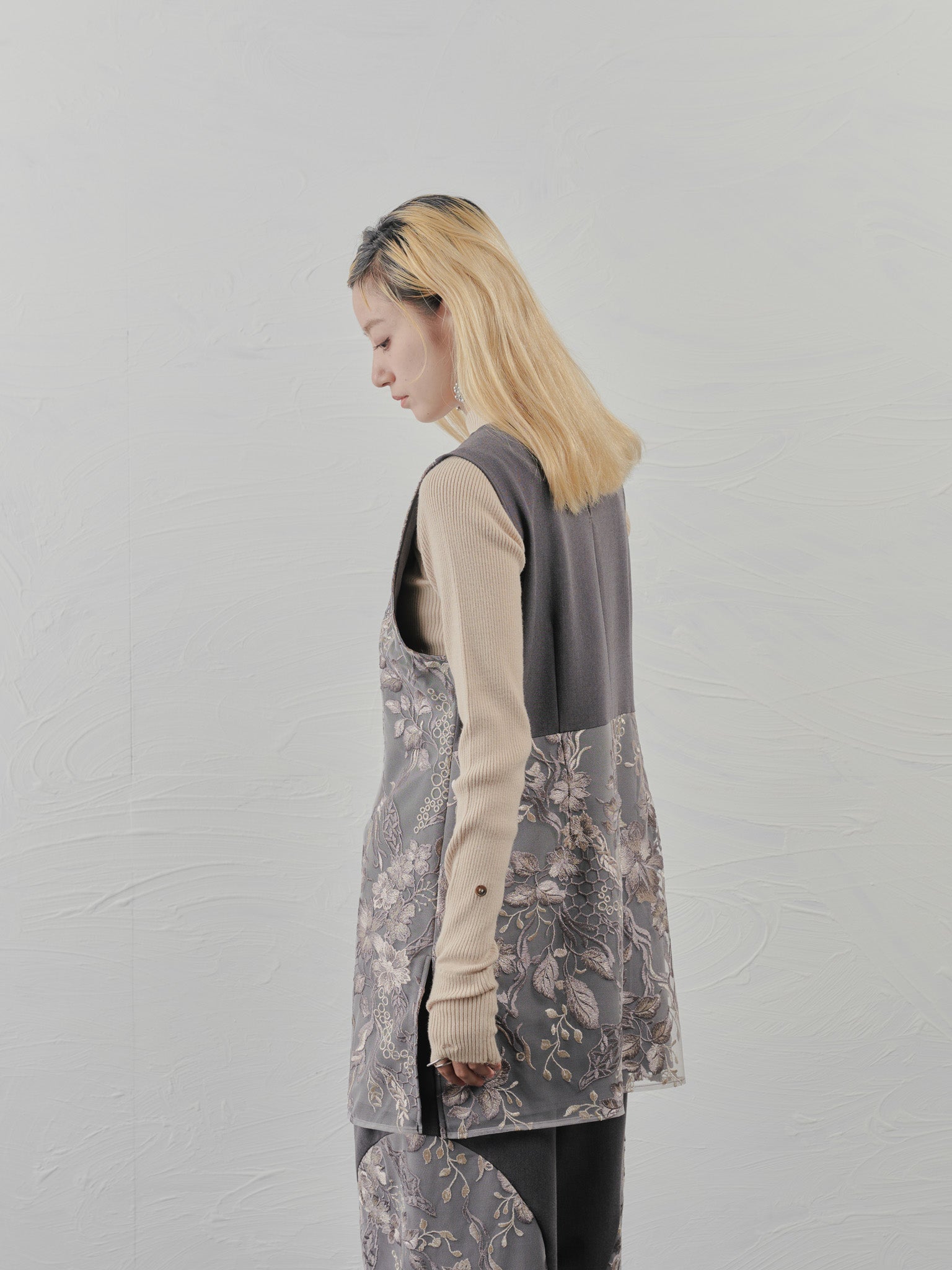 【-PRE SALE- 12/15 18:00まで!!】ベルト付レーストップス [605558] brown