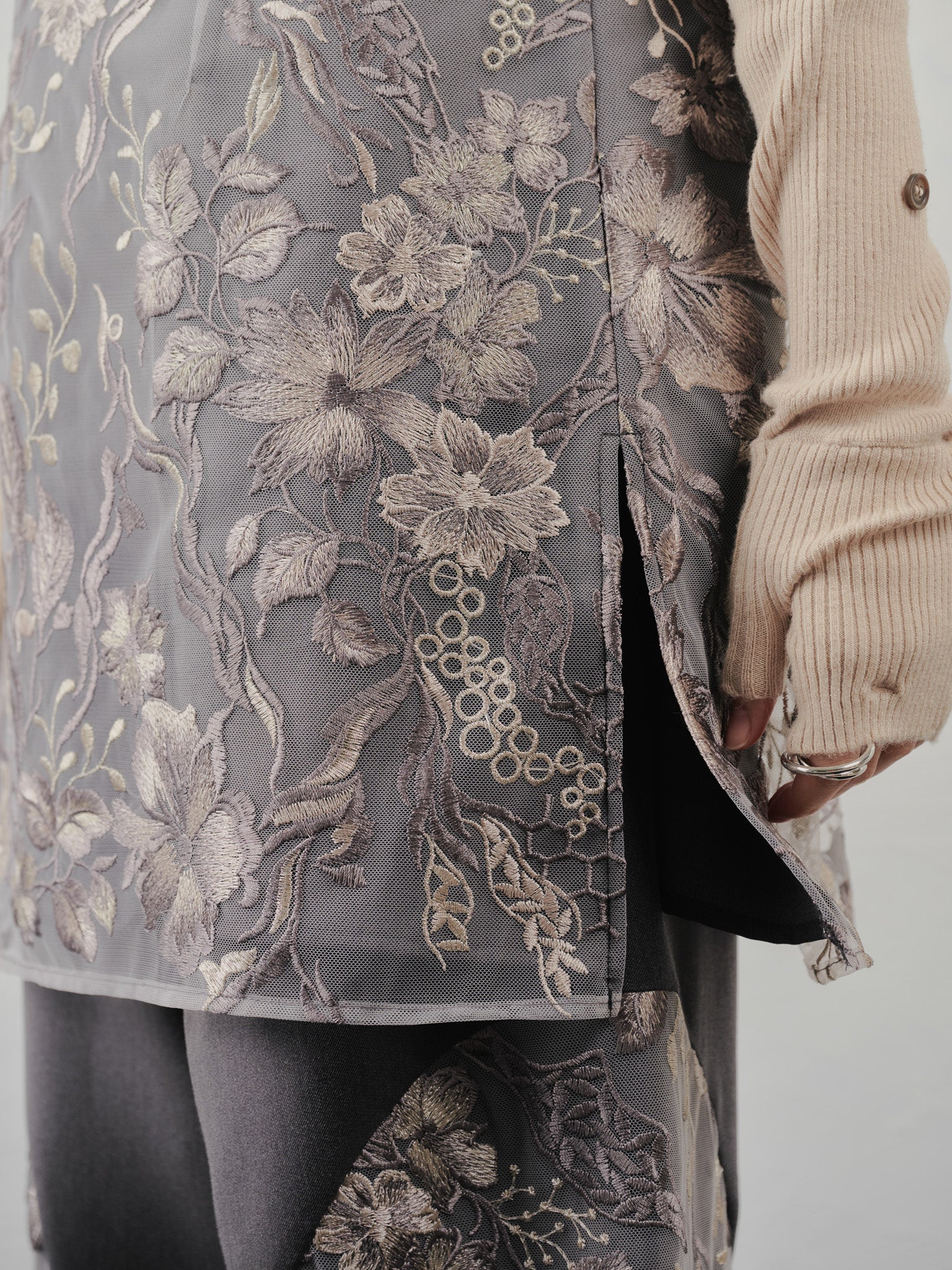 【-PRE SALE- 12/15 18:00まで!!】ベルト付レーストップス [605558] brown