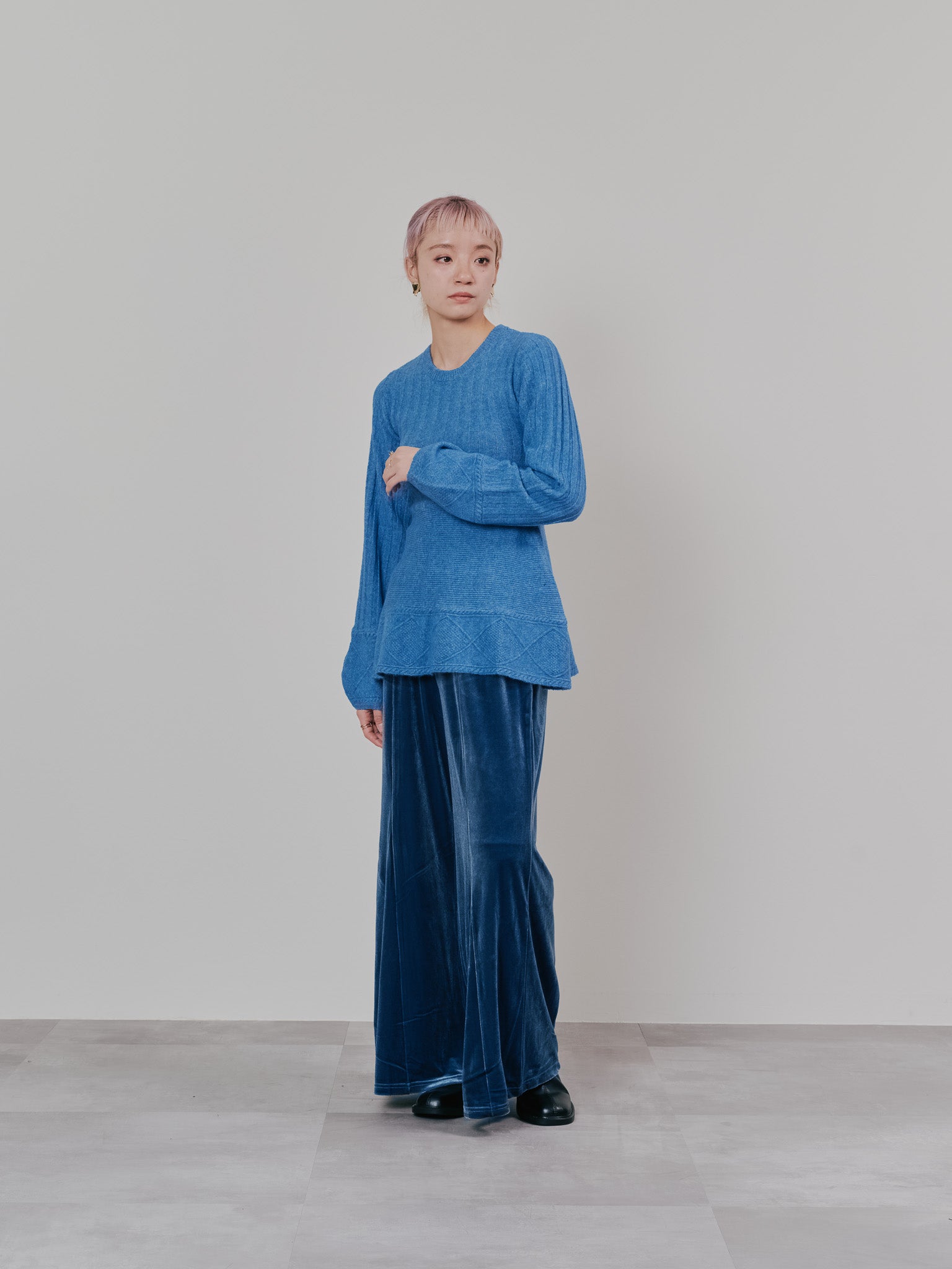 ベロアフレアパンツ [601414] blue