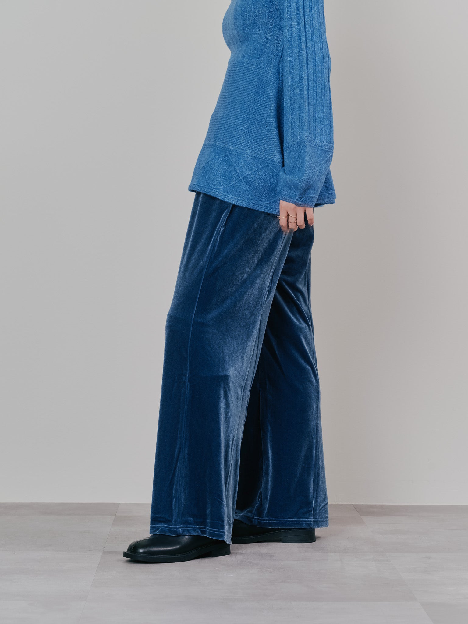 【SALE】ベロアフレアパンツ [601414] blue