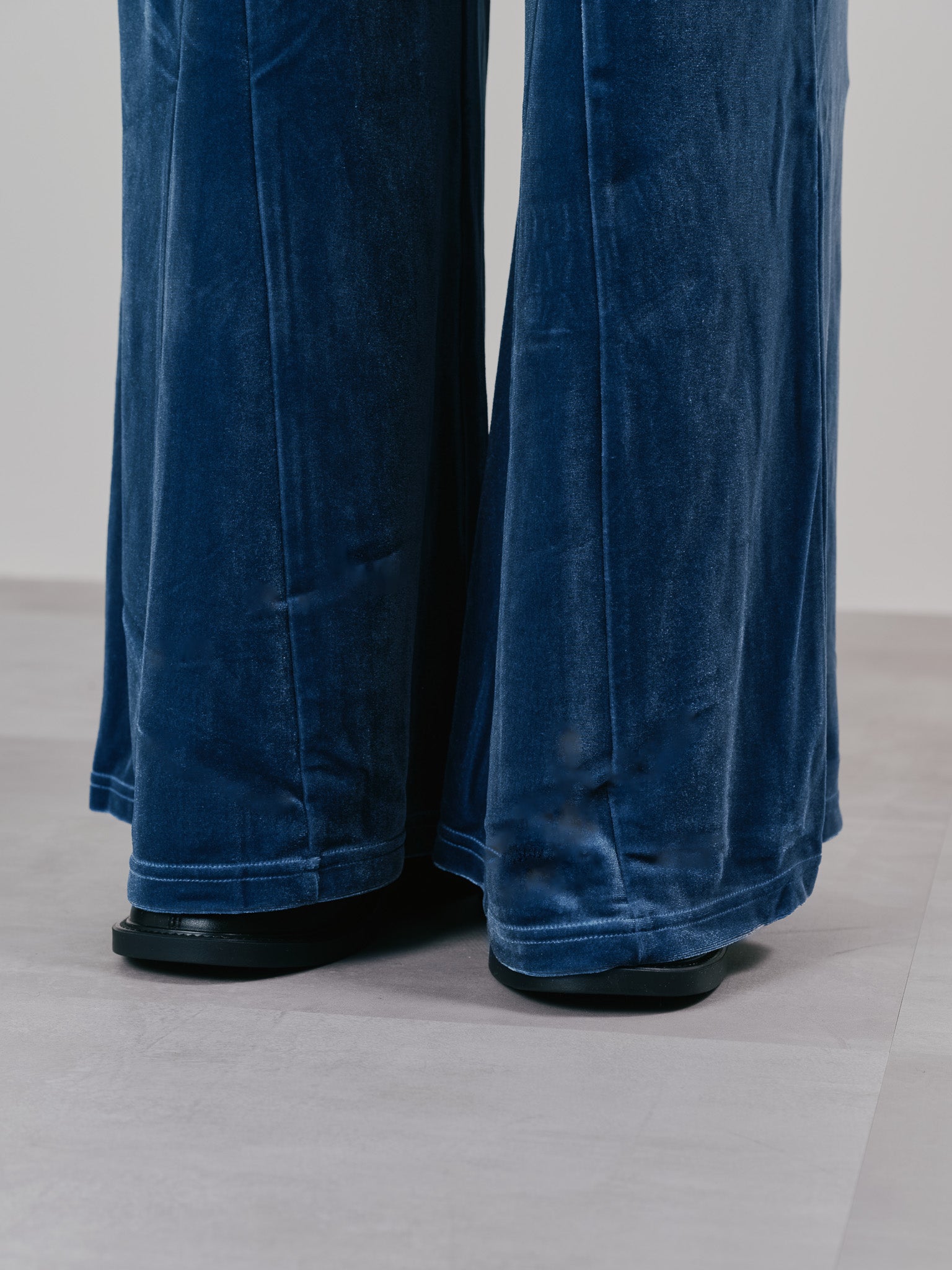 【SALE】ベロアフレアパンツ [601414] blue