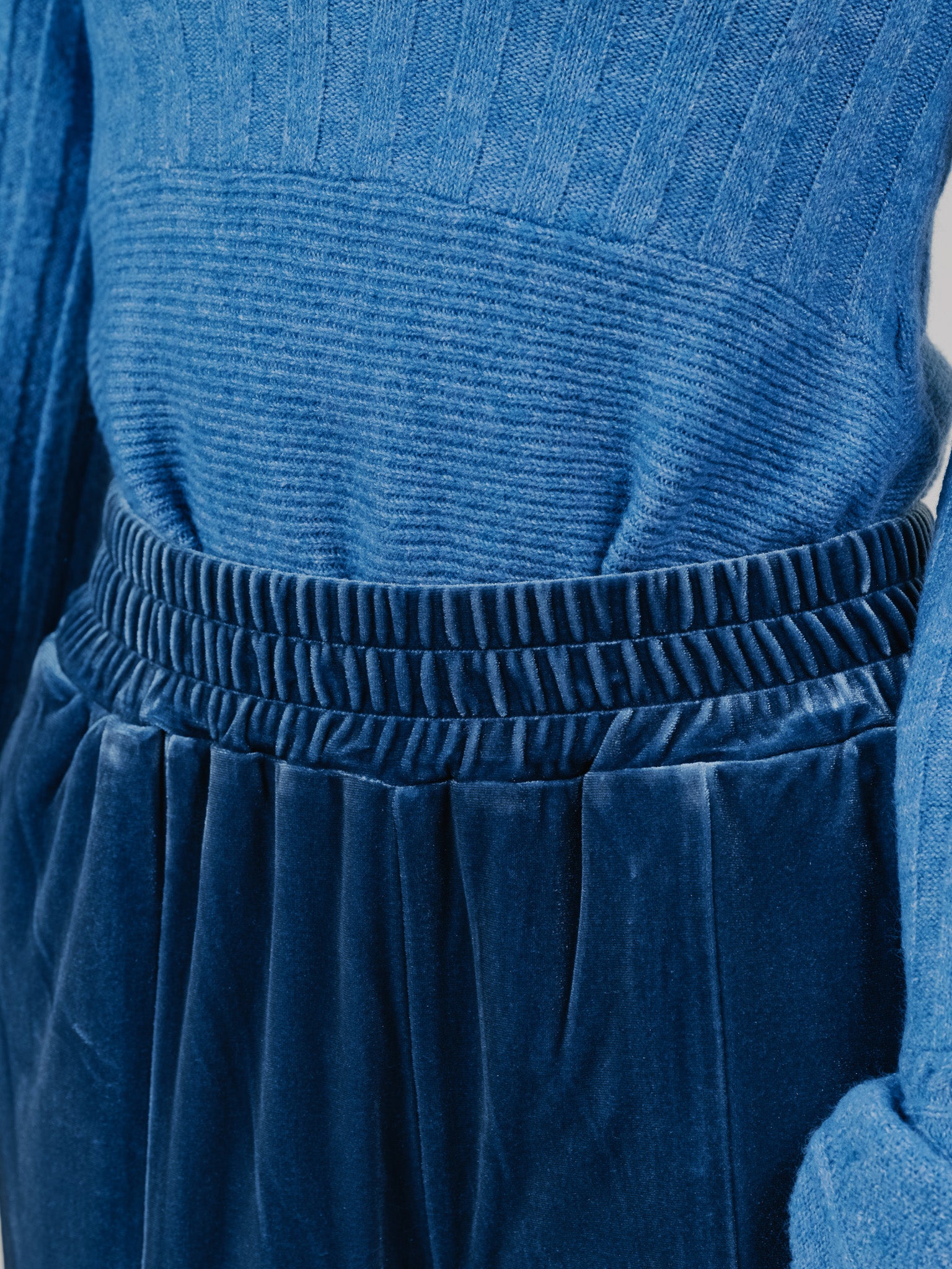 【SALE】ベロアフレアパンツ [601414] blue