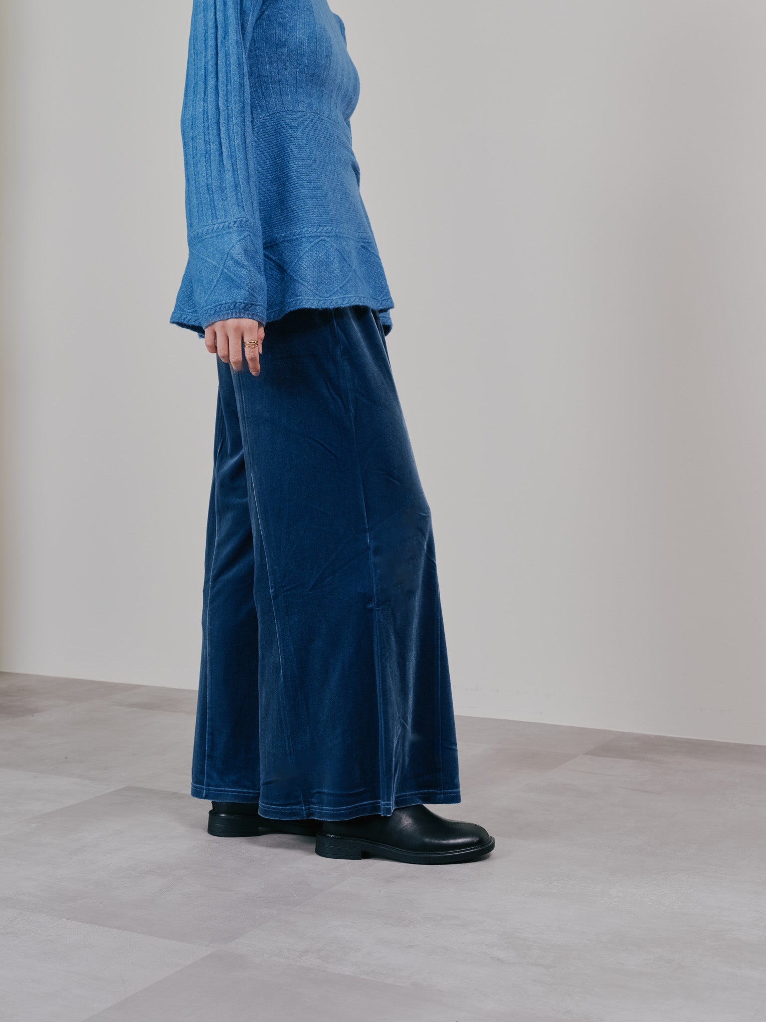 【SALE】ベロアフレアパンツ [601414] blue