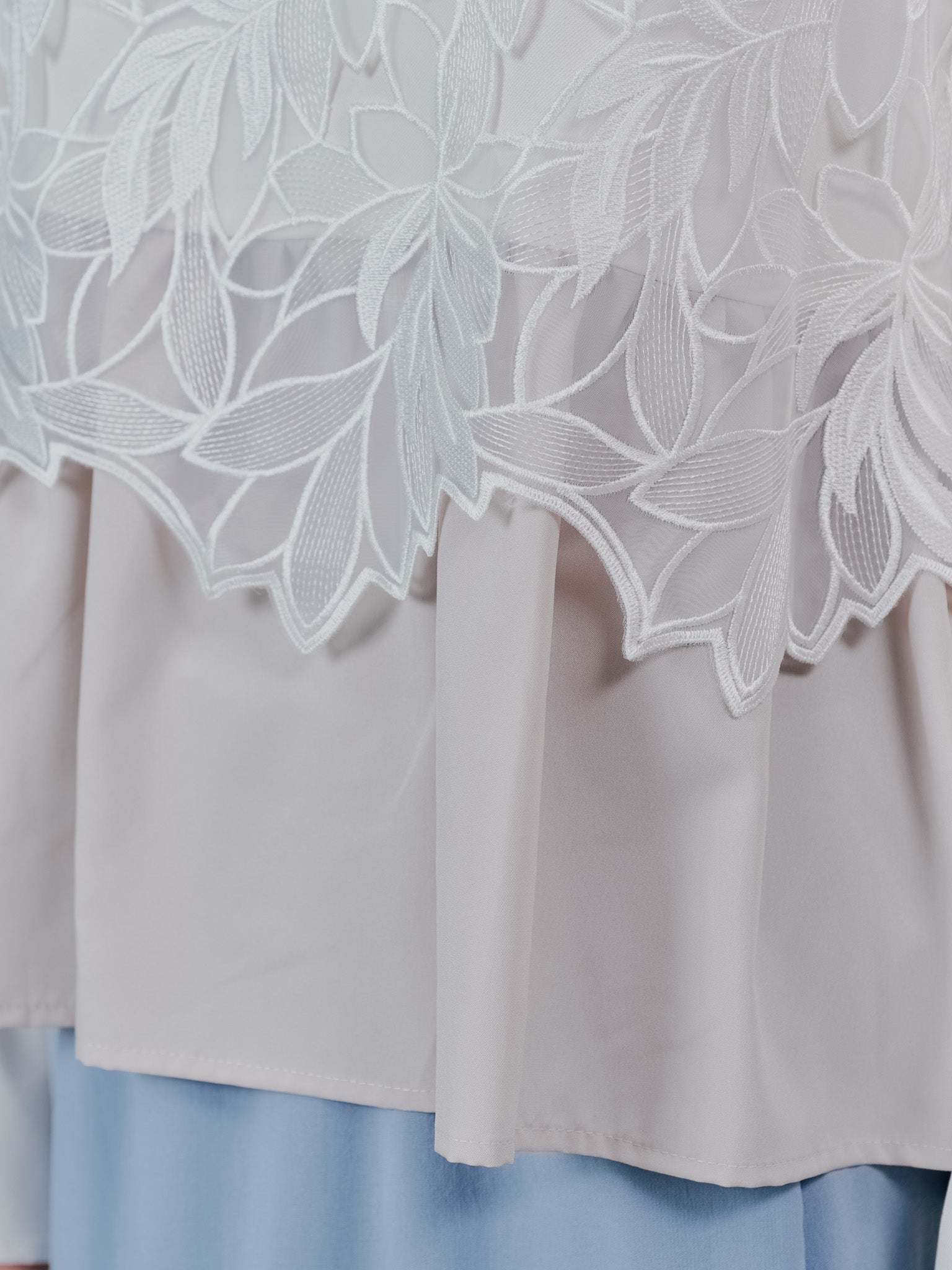 【SALE】リーフレースティアードトップス [608315] white