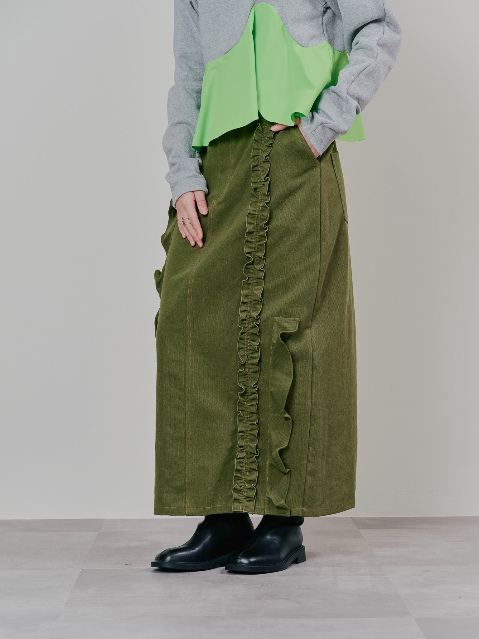 【SALE】ミックスフリルカツラギタイトスカート [601358] khaki