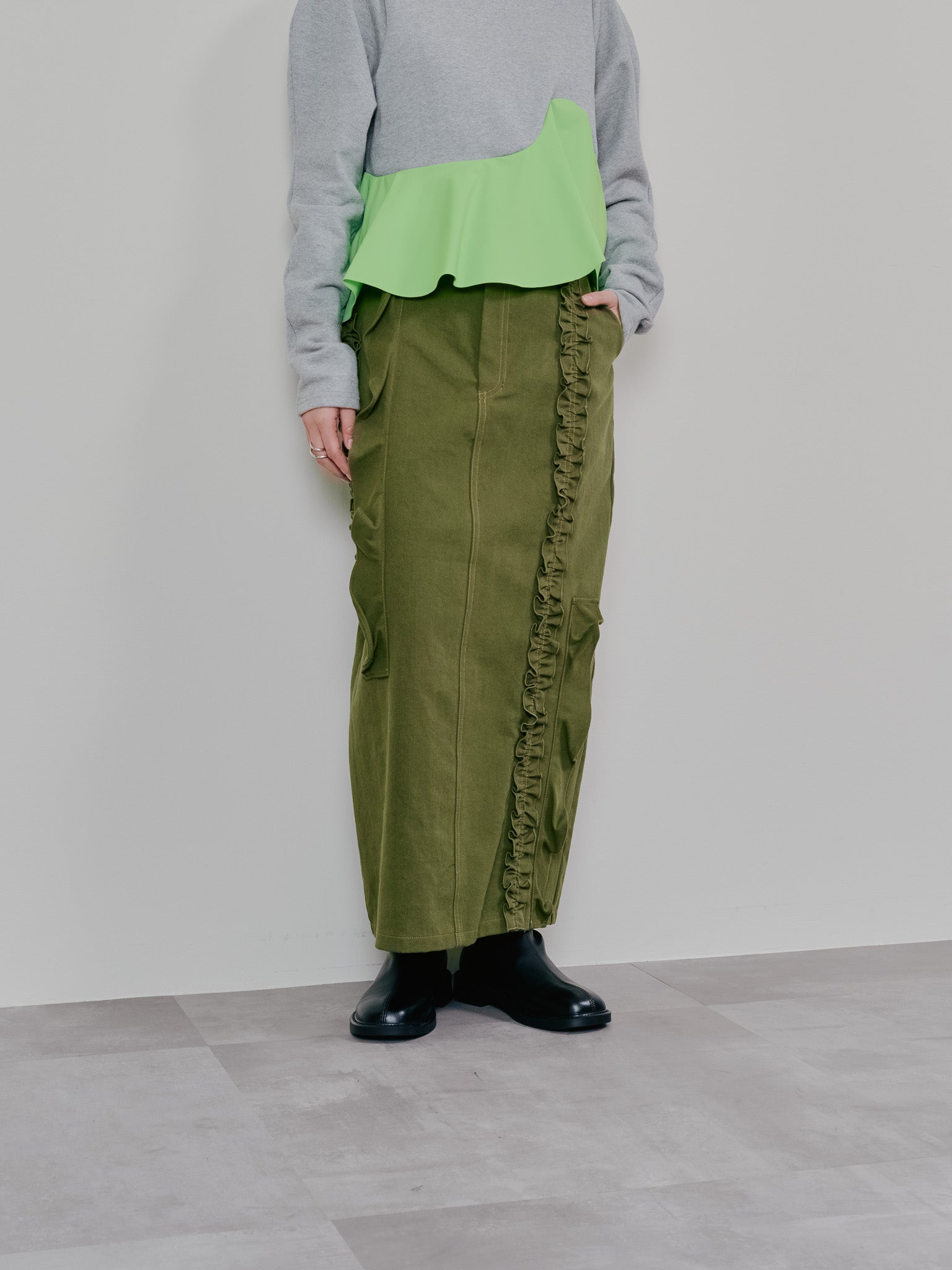 【SALE】ミックスフリルカツラギタイトスカート [601358] khaki