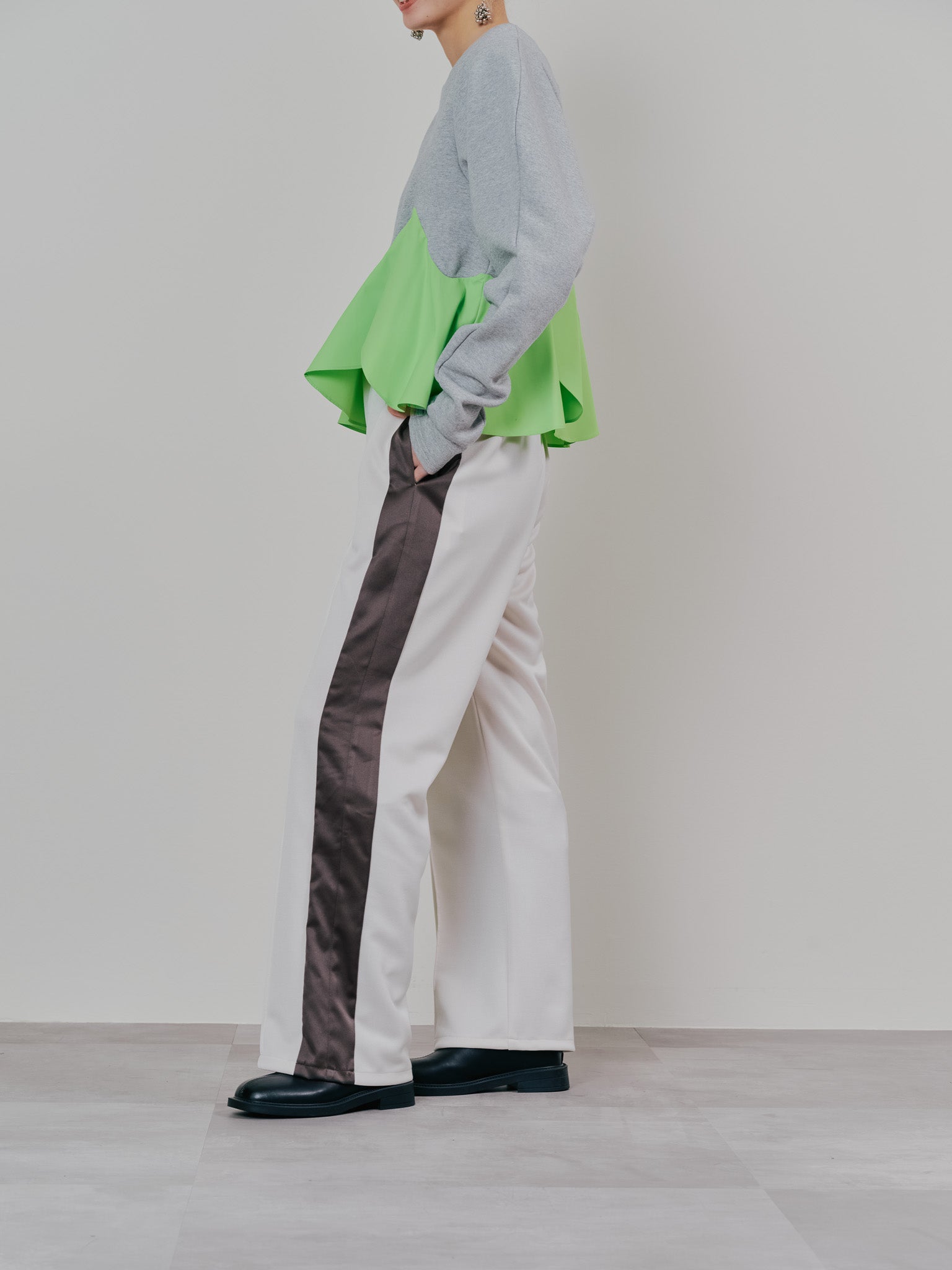 【SALE】配色サイドライントラックパンツ [603340] ivory