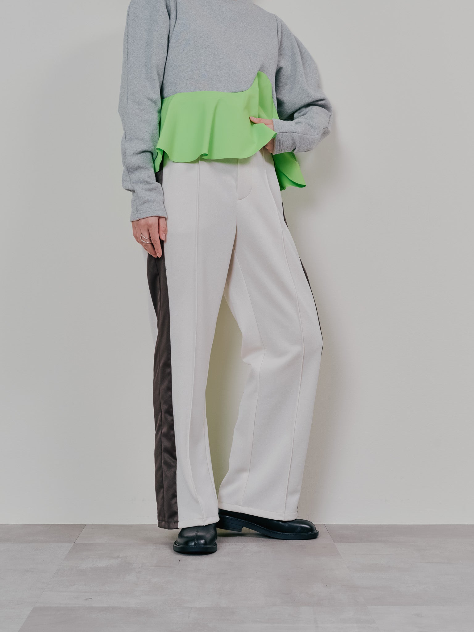 【SALE】配色サイドライントラックパンツ [603340] ivory