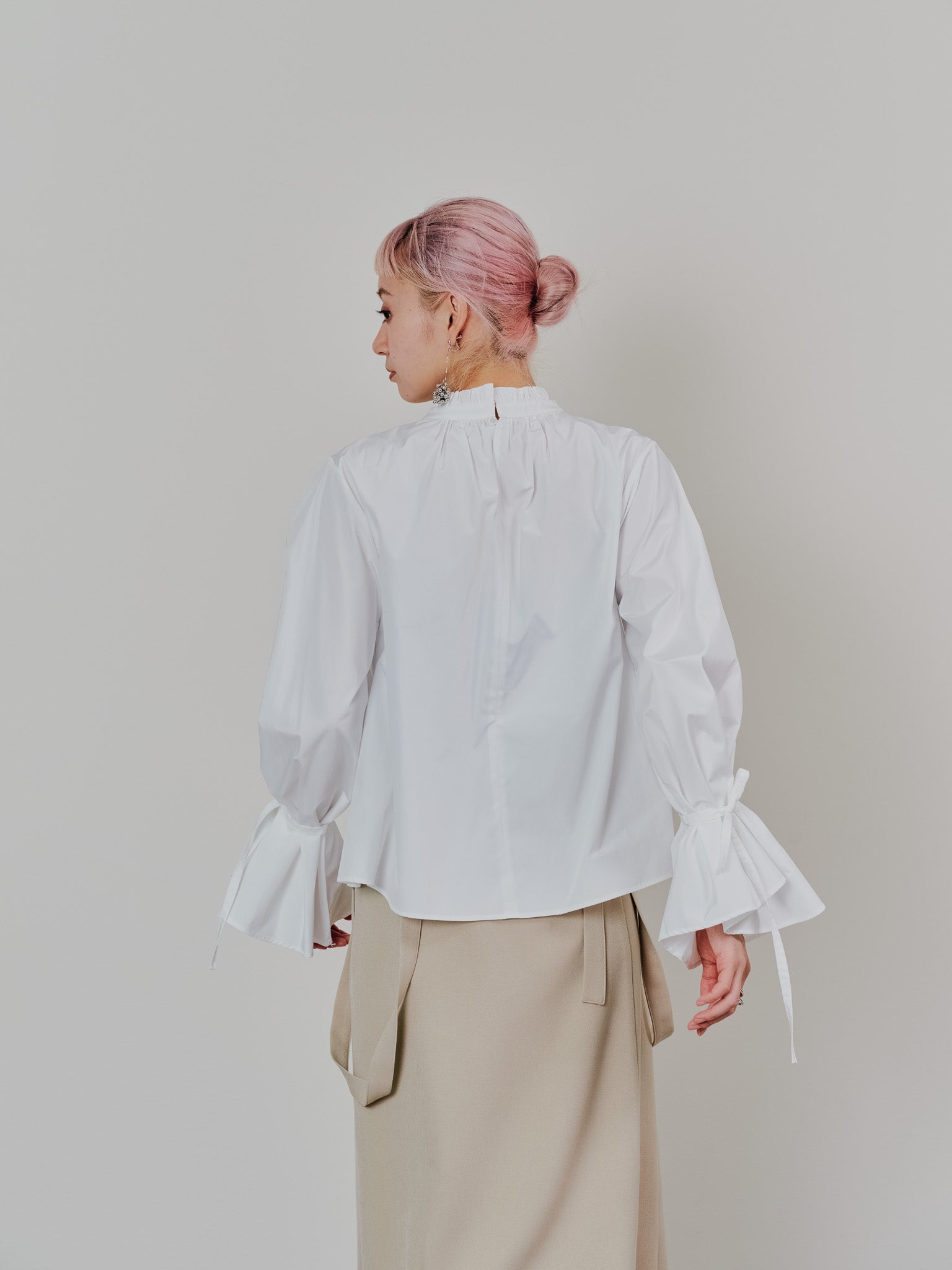 【SALE】ボータイ2WAYスリーブブラウス [601373] off