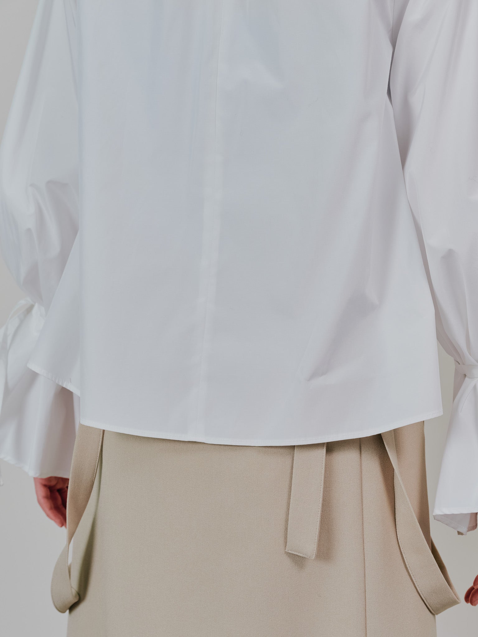 【SALE】ボータイ2WAYスリーブブラウス [601373] off